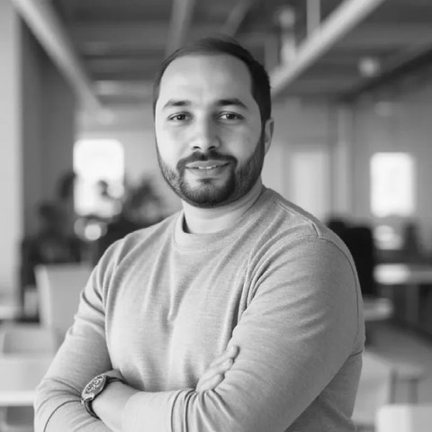 Mehdi Hadjoudj, Product builder IA et automatisation chez Keep Growing